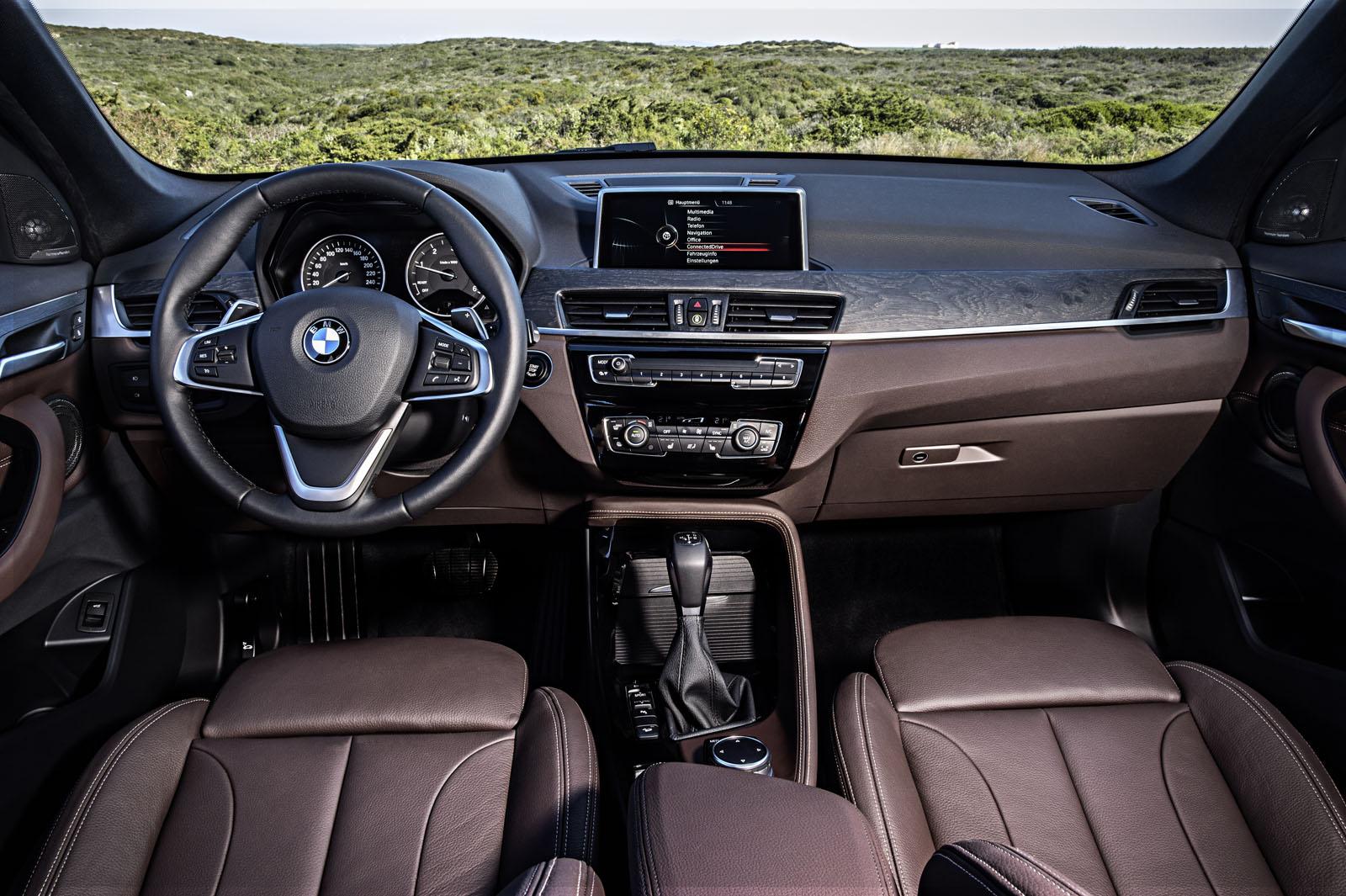 Yeni BMW X1 İç Mekan Tasarımı